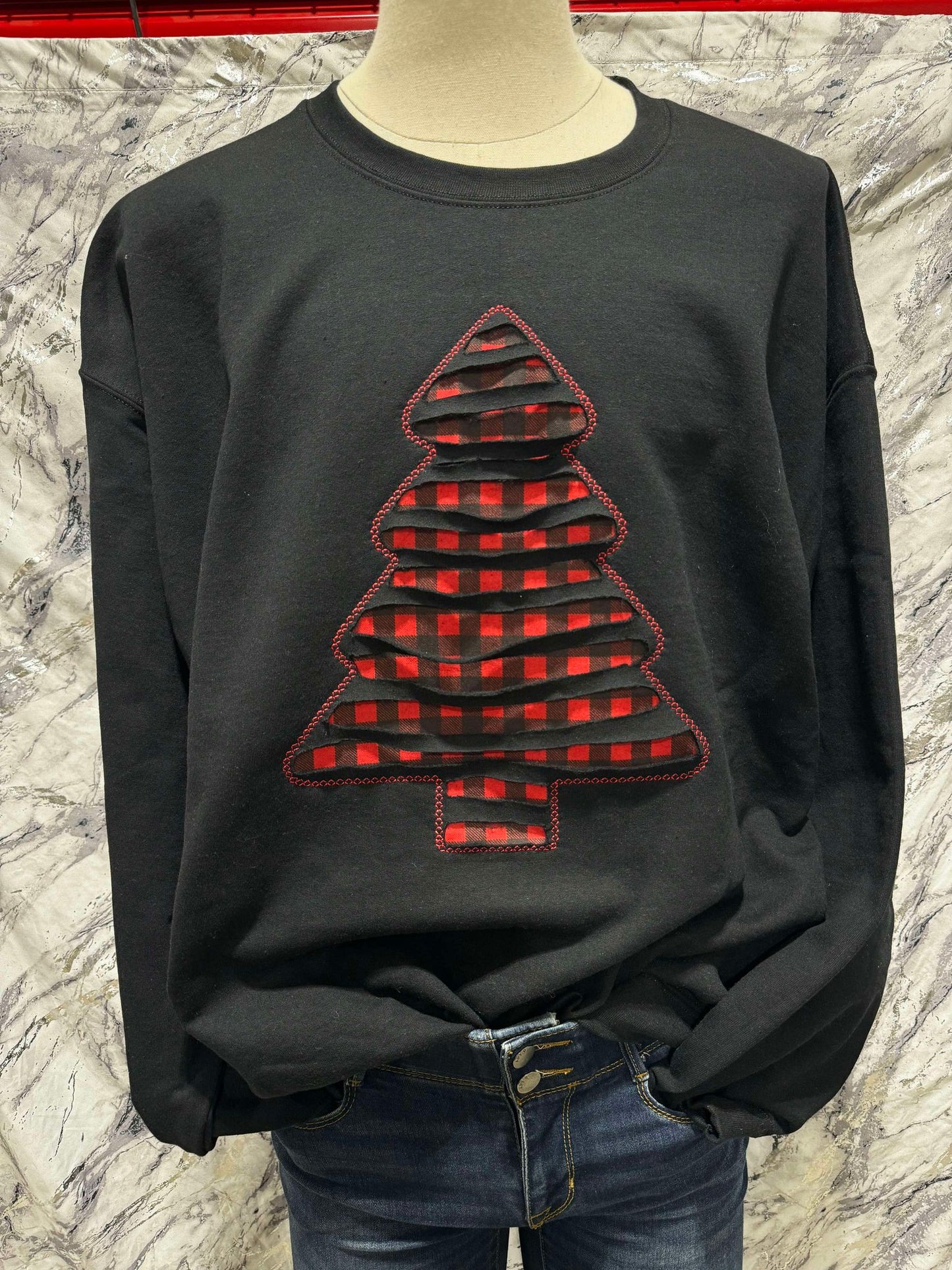 REVERSE APPLIQUE TREE