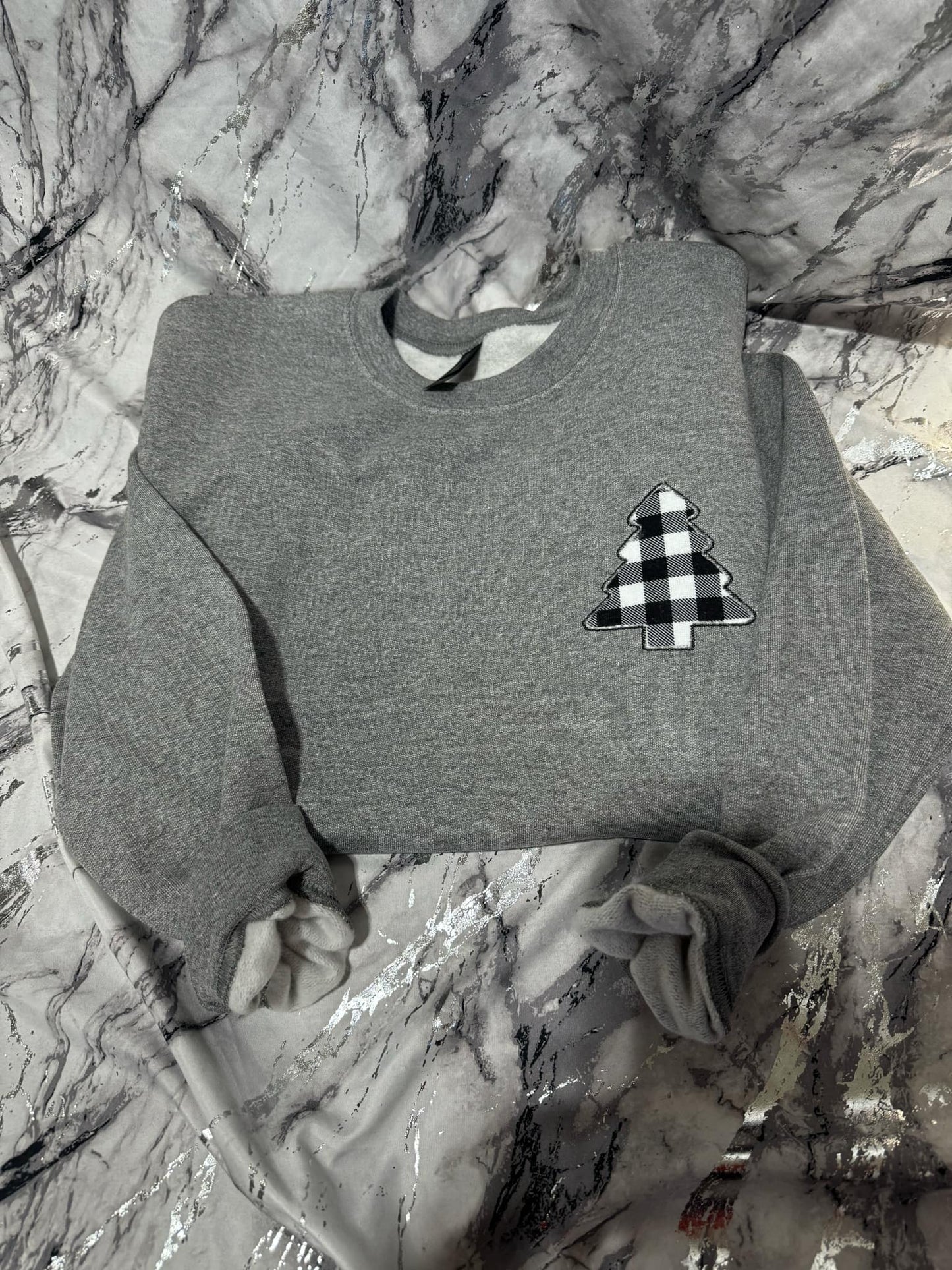 REVERSE APPLIQUE TREE